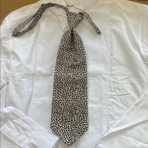 Elegant Leopard Print Tie